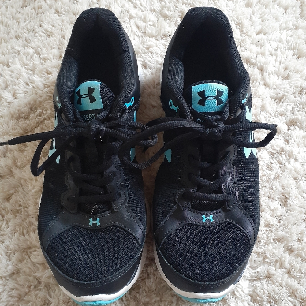 Under Armour Assert 6